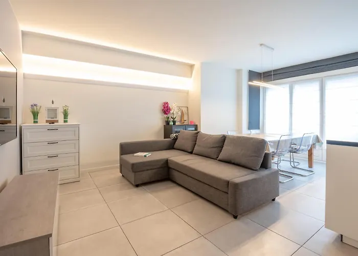 Amazing Apartment For 8 With Parking Space