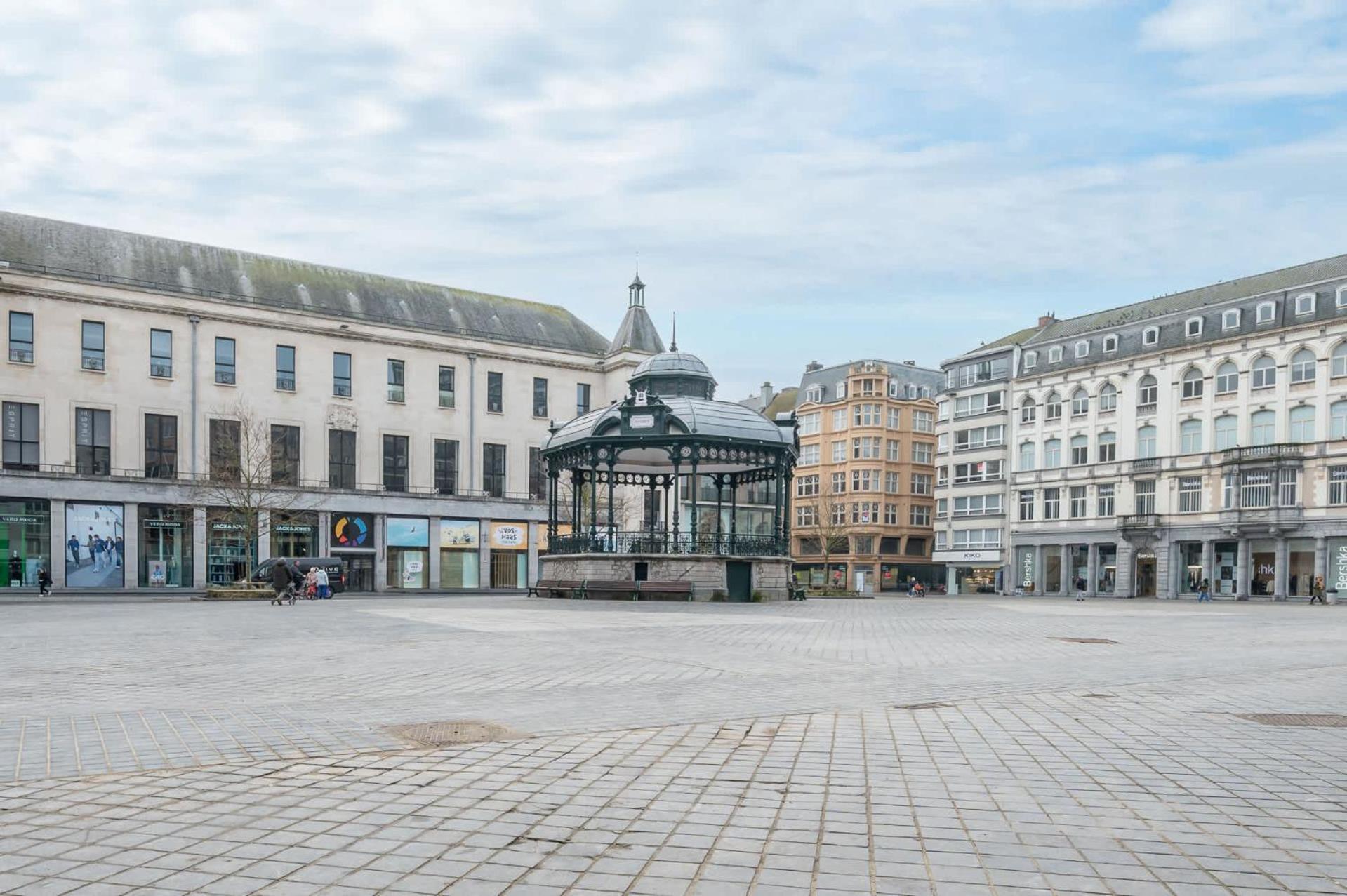 Amazing For 8 With Parking Space Ostend